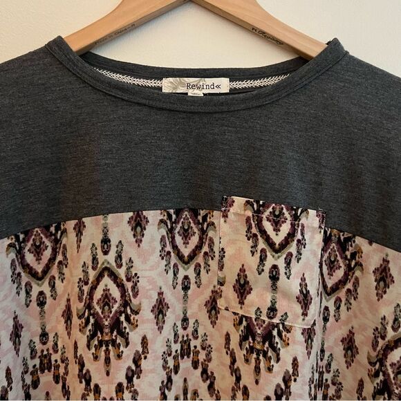 😊3/$30 ReWind 3/4 sleeve top with solid and print - Sz M - Picture 7 of 11